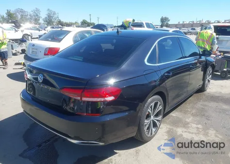 2021 Volkswagen Passat 2.0T Se z USA, uszkodzony, nr VIN 1VWSA7A30MC001237